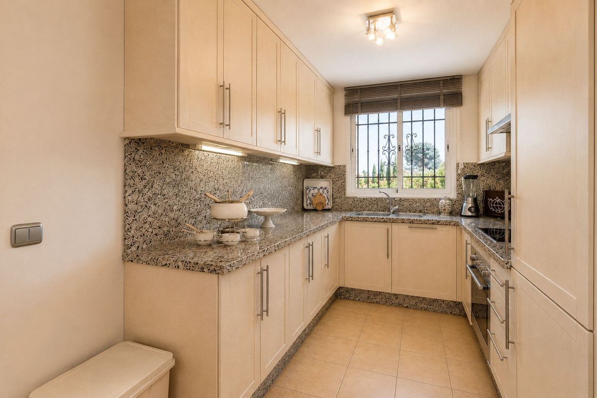 Huis te koop in Manilva | 4 slaapkamers H5461819