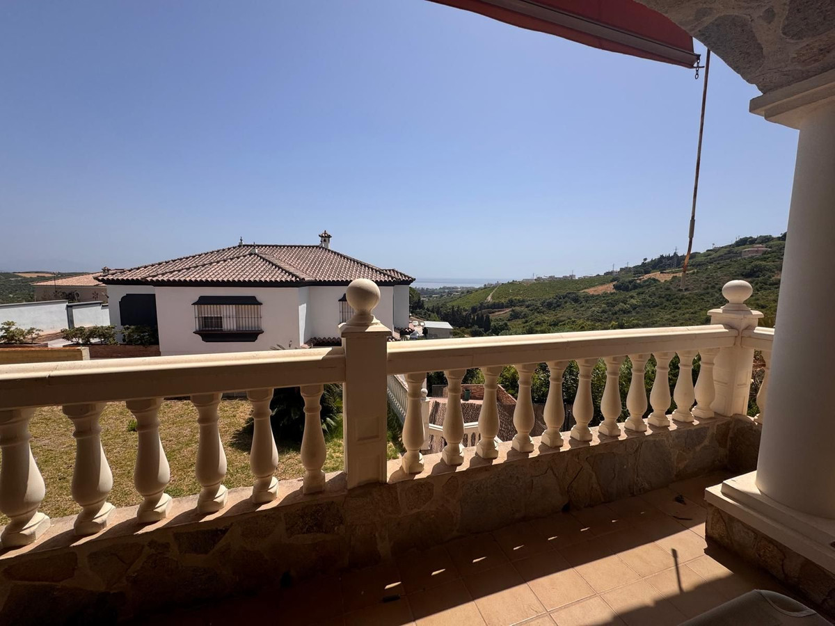 Huis te koop in Manilva | 5 slaapkamers H5462749