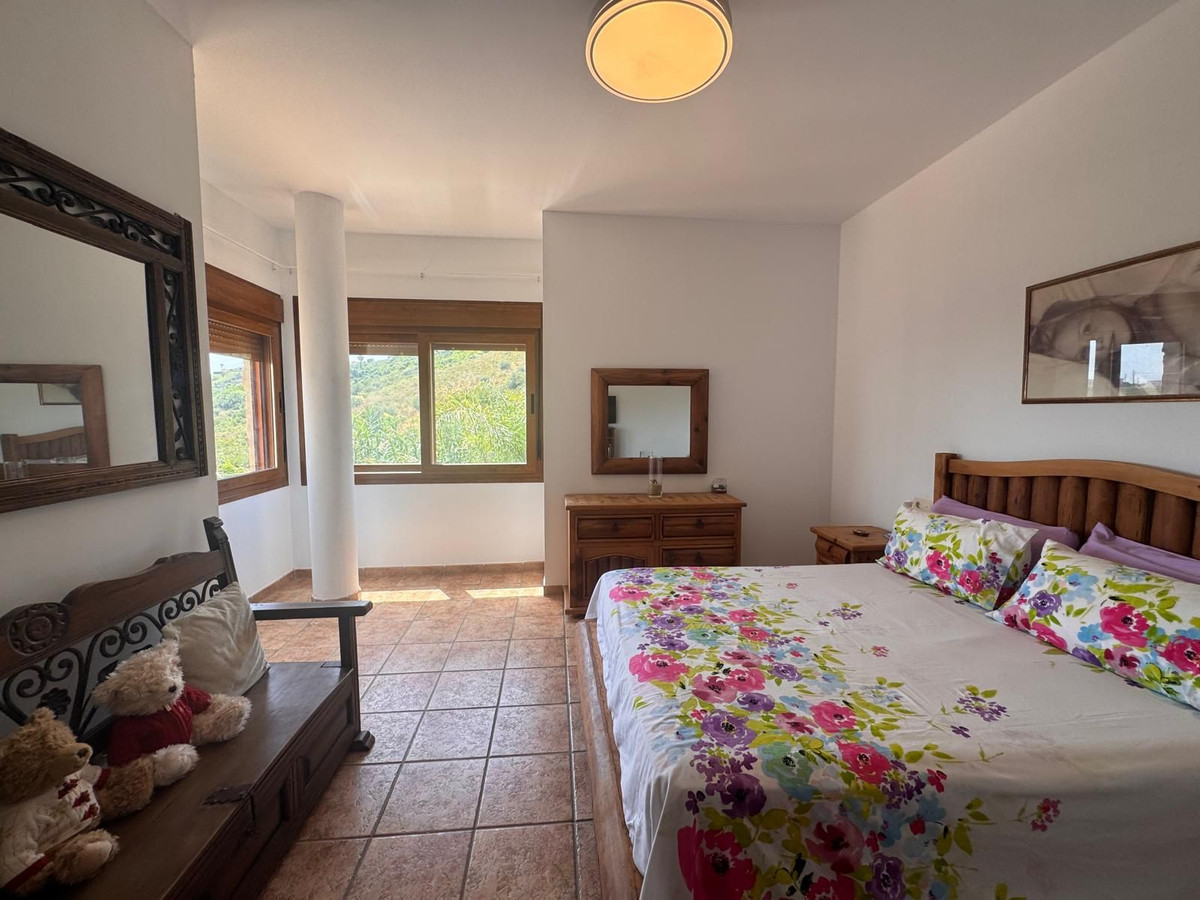 Huis te koop in Manilva | 5 slaapkamers H5462749