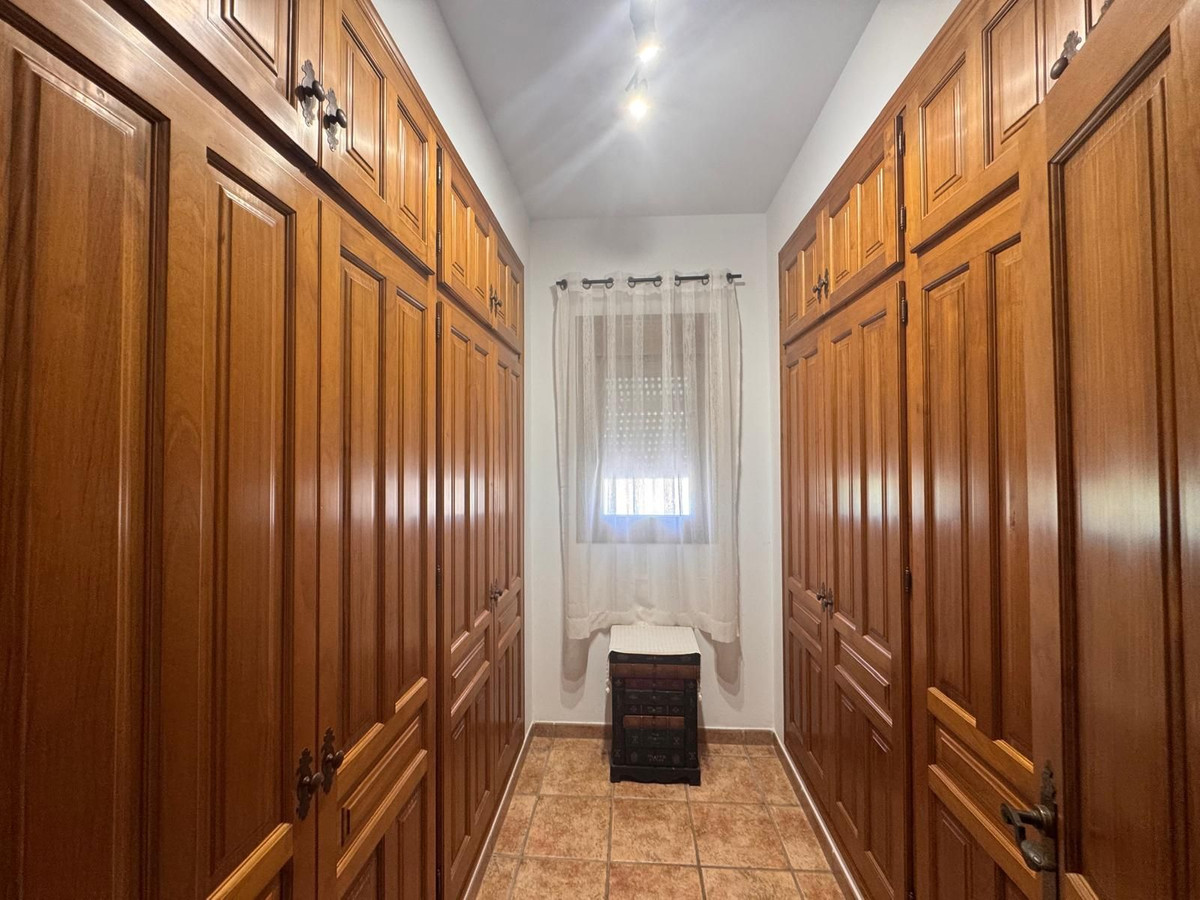 Huis te koop in Manilva | 5 slaapkamers H5462749