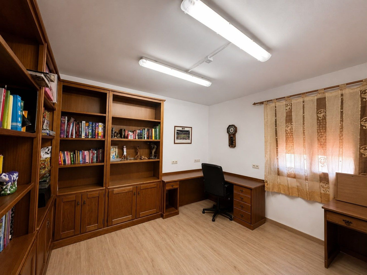 Huis te koop in Manilva | 5 slaapkamers H5462749