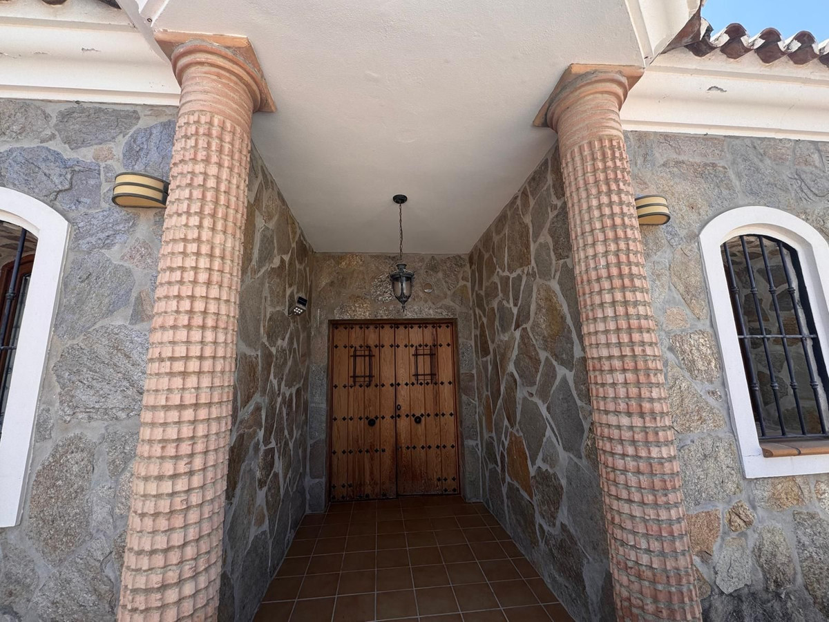 Huis te koop in Manilva | 5 slaapkamers H5462749