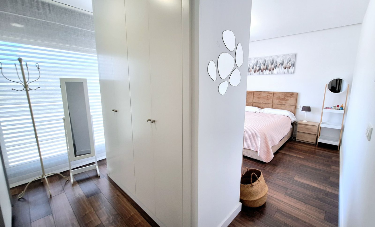 Huis te koop in Manilva | 4 slaapkamers H5470198