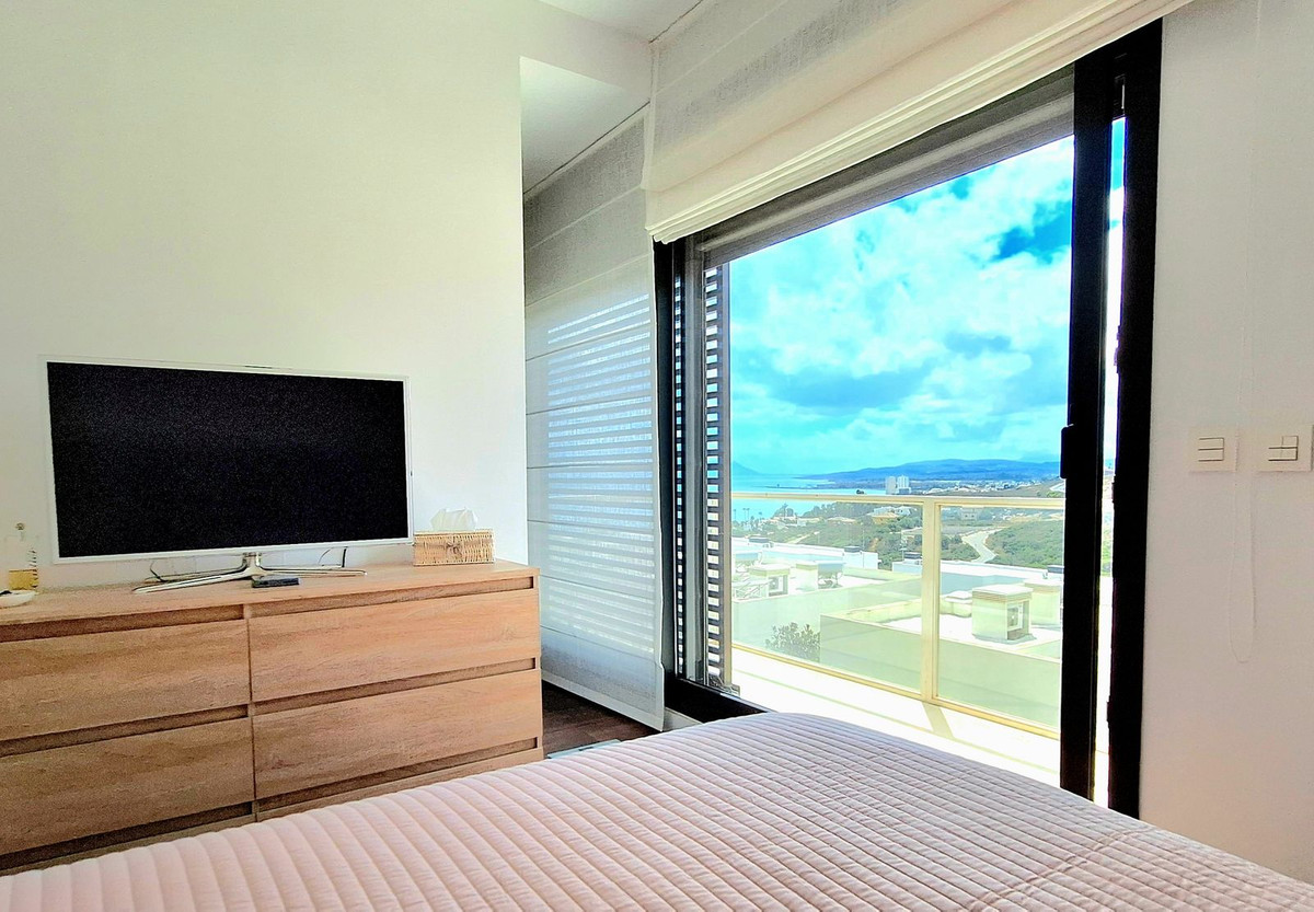 Huis te koop in Manilva | 4 slaapkamers H5470198