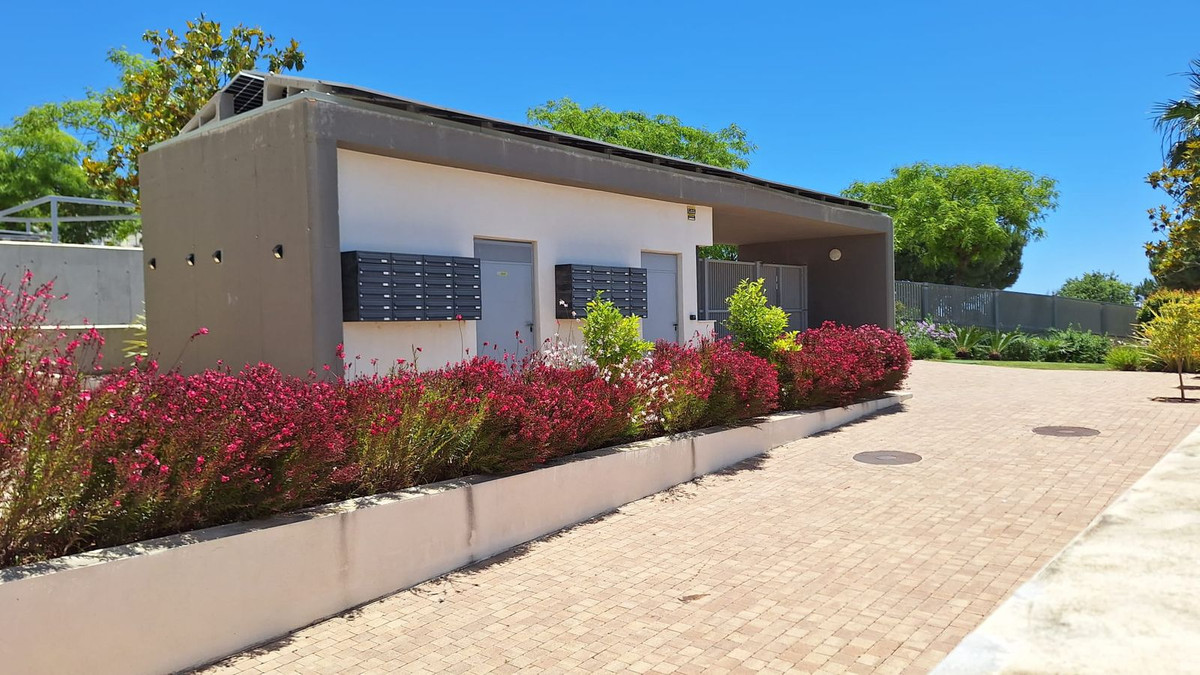 Huis te koop in Manilva | 4 slaapkamers H5470198