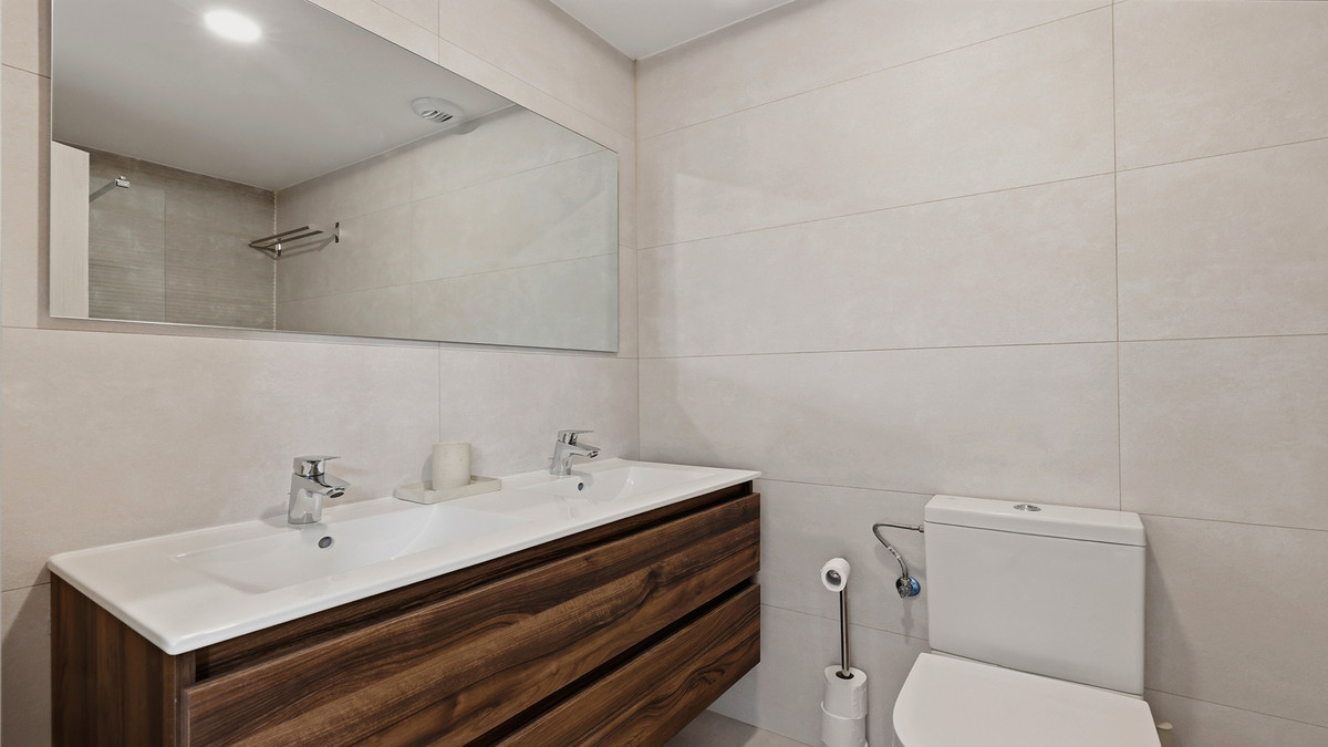 Huis te koop in Manilva | 2 slaapkamers H5478157