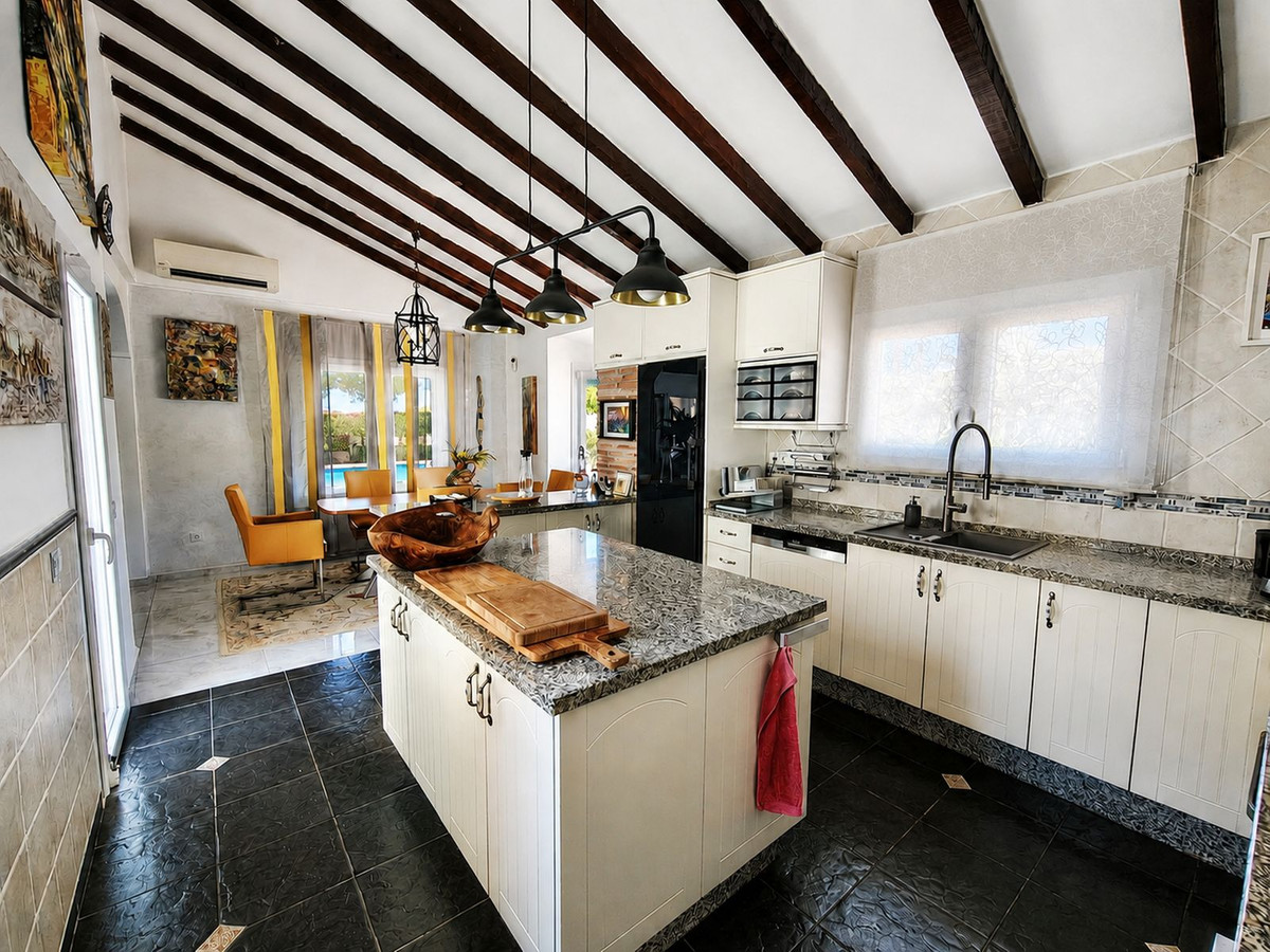 Huis te koop in Manilva | 3 slaapkamers H5516593