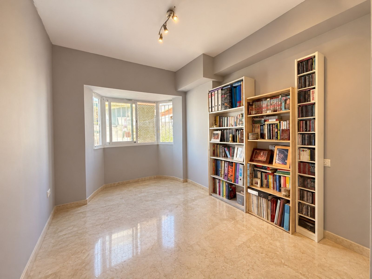 Huis te koop in Manilva | 4 slaapkamers H5516935