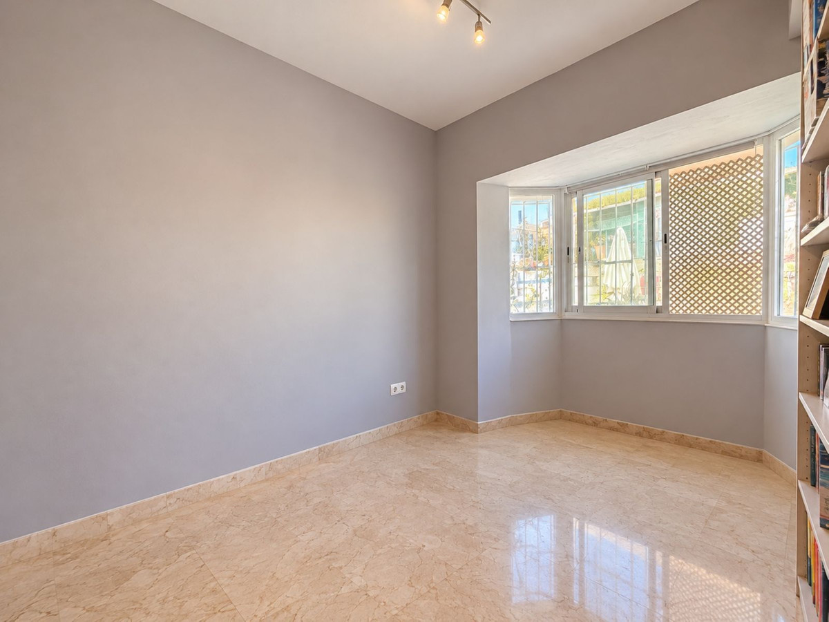 Huis te koop in Manilva | 4 slaapkamers H5516935