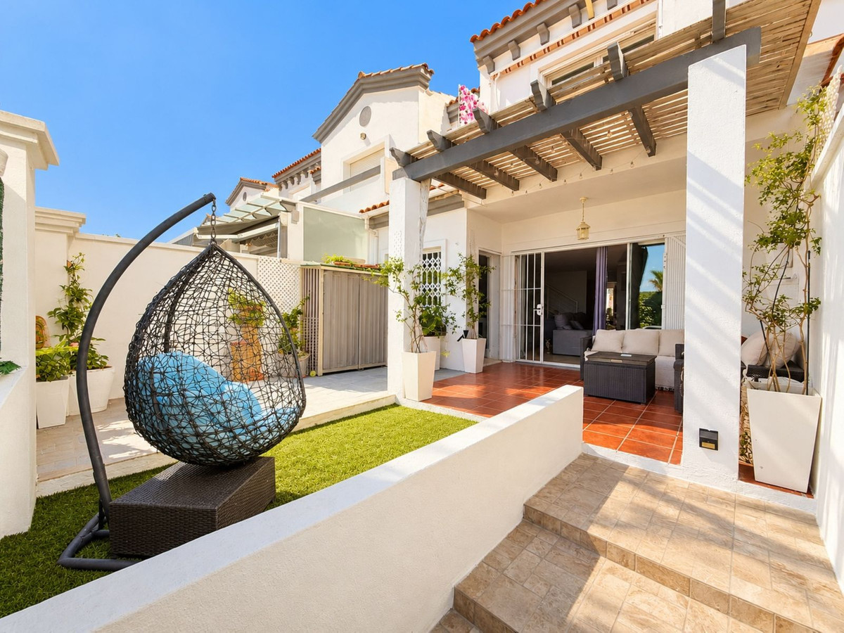 Huis te koop in Manilva | 4 slaapkamers H5516935