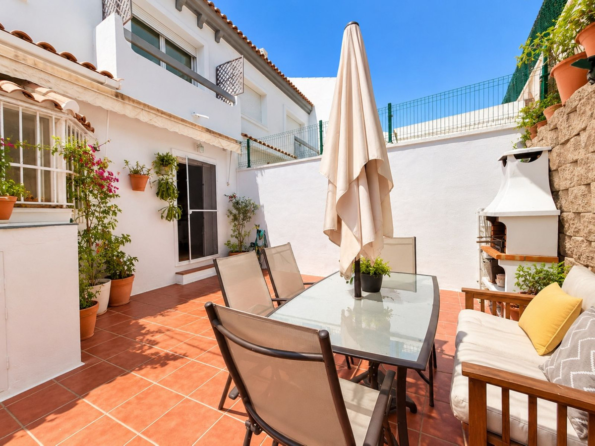 Huis te koop in Manilva | 4 slaapkamers H5516935