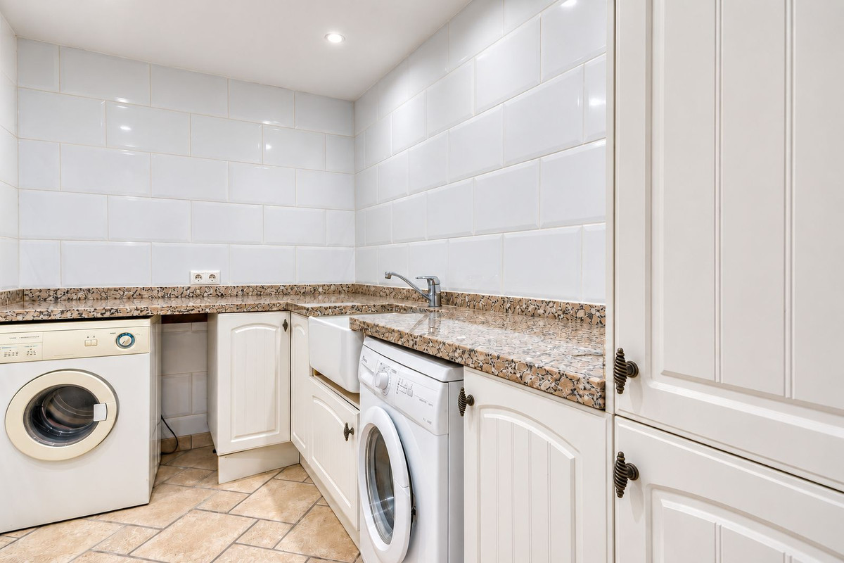 Huis te koop in Manilva | 4 slaapkamers H5517382