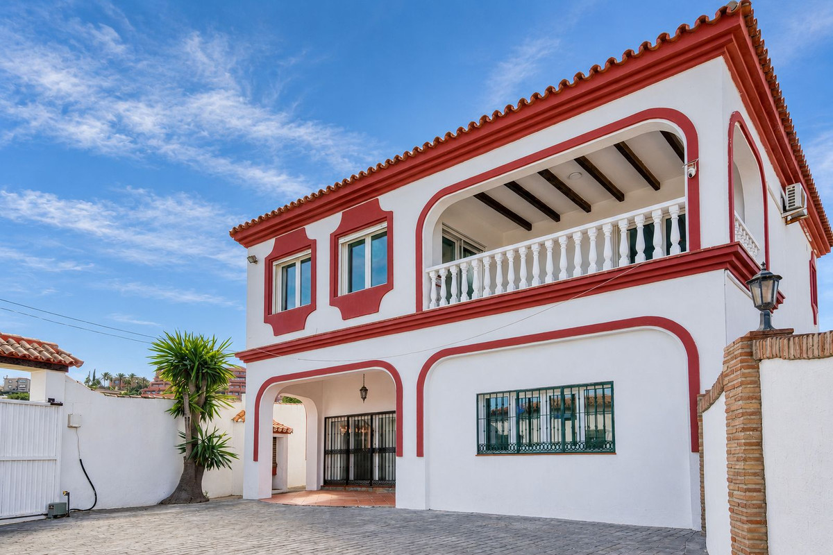 Huis te koop in Manilva | 4 slaapkamers H5517382