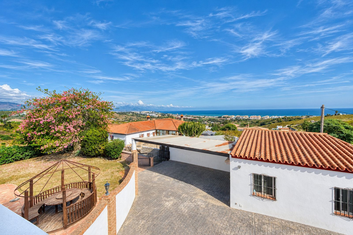 Huis te koop in Manilva | 4 slaapkamers H5517382