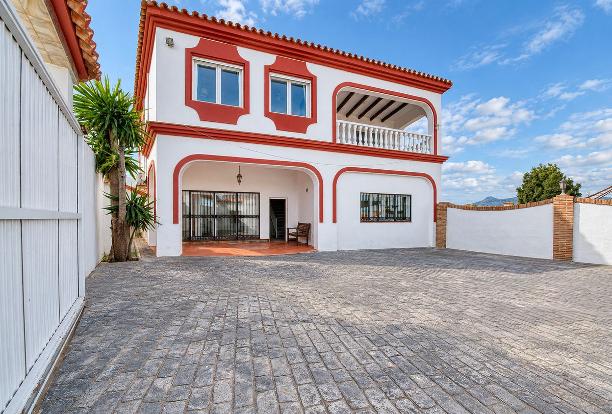 Huis te koop in Manilva | 4 slaapkamers H5517382