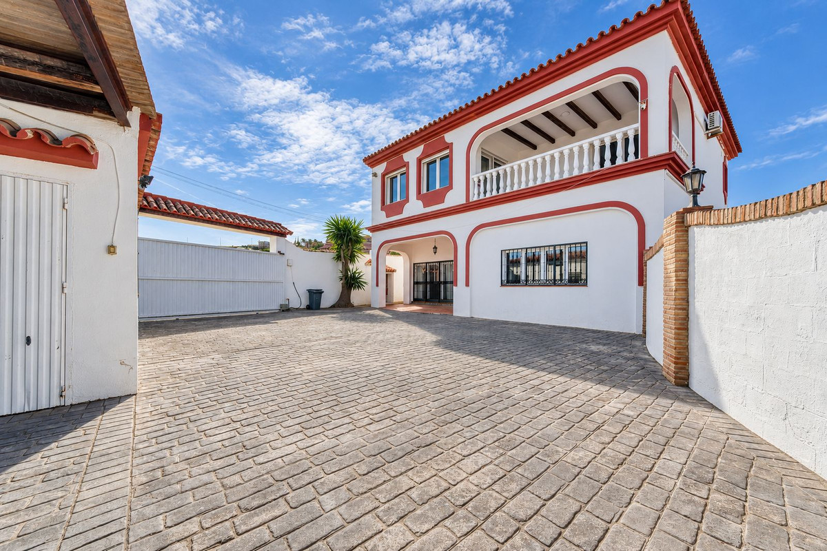 Huis te koop in Manilva | 4 slaapkamers H5517382