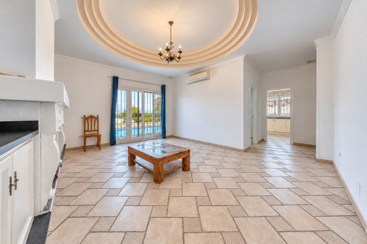 Huis te koop in Manilva | 4 slaapkamers H5517382
