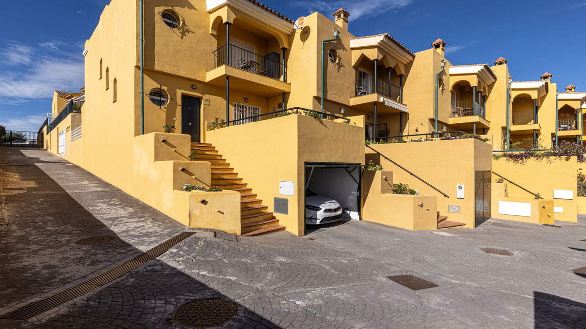 Huis te koop in Manilva | 3 slaapkamers H5527876