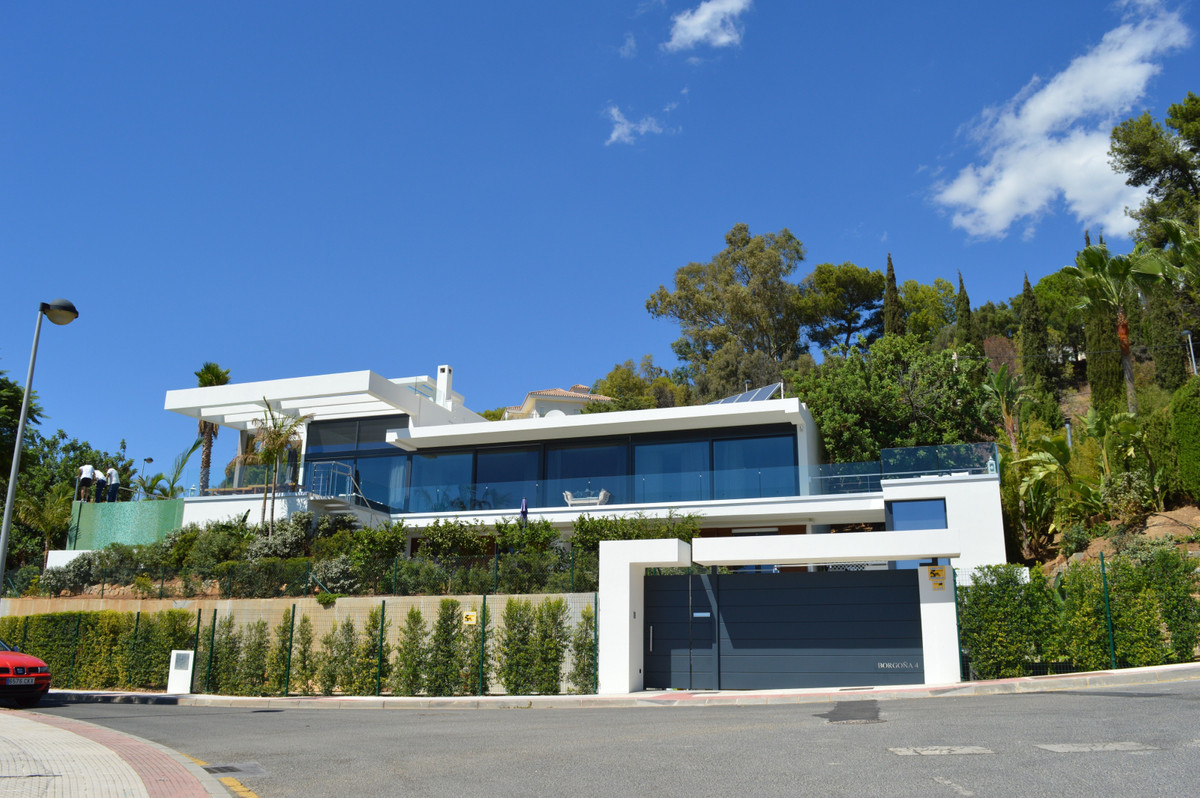 Huis te koop in Marbella | 5 slaapkamers H3370573