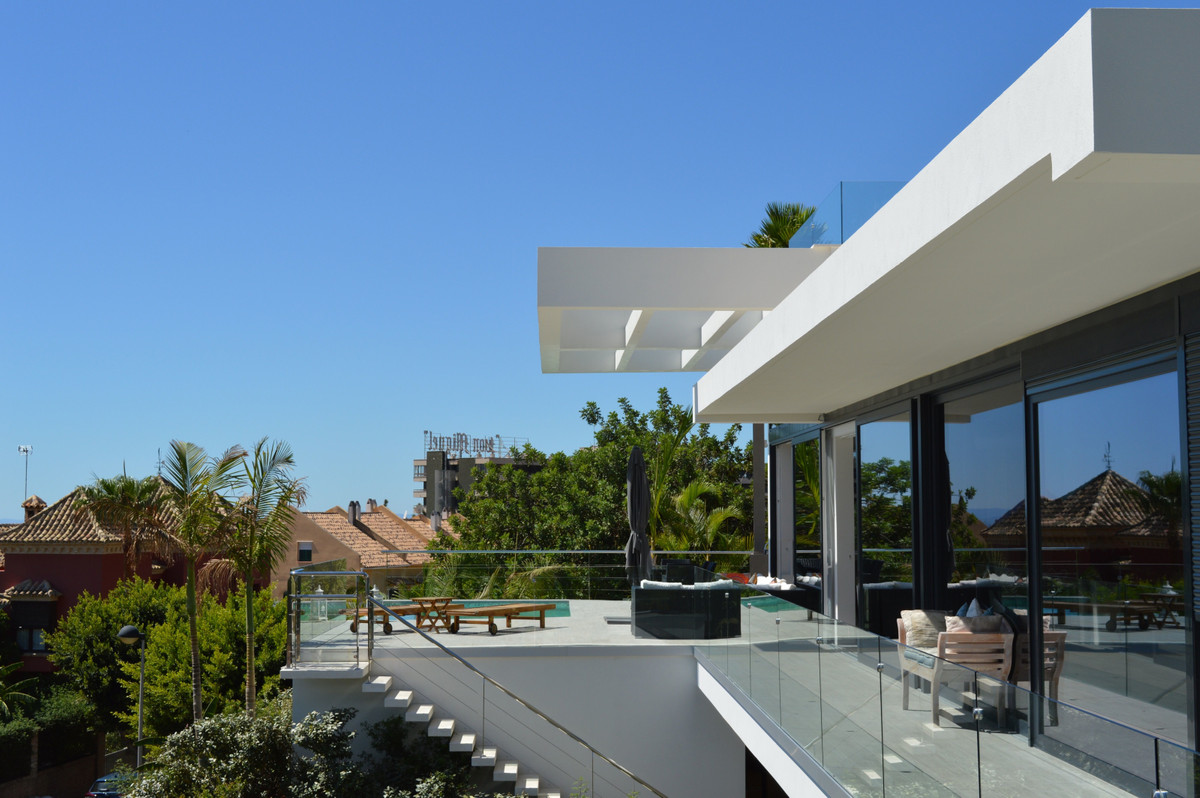 Huis te koop in Marbella | 5 slaapkamers H3370573