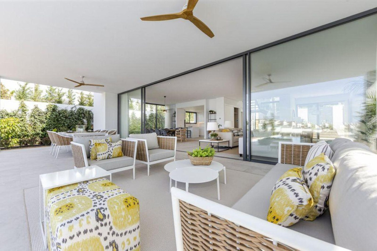 Vrijstaande Villa in Cabopino-18