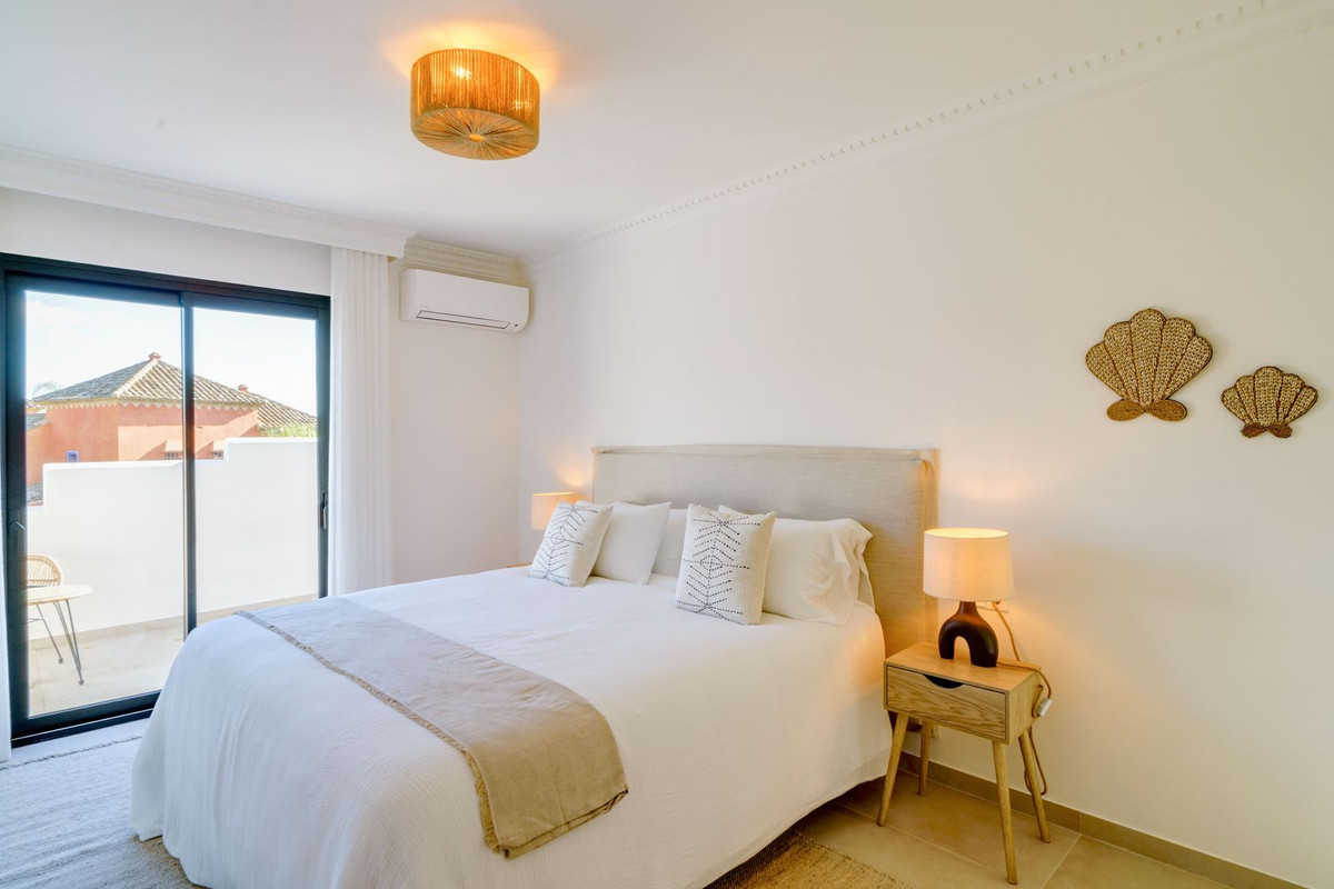 Huis te koop in Marbella | 6 slaapkamers H4659478