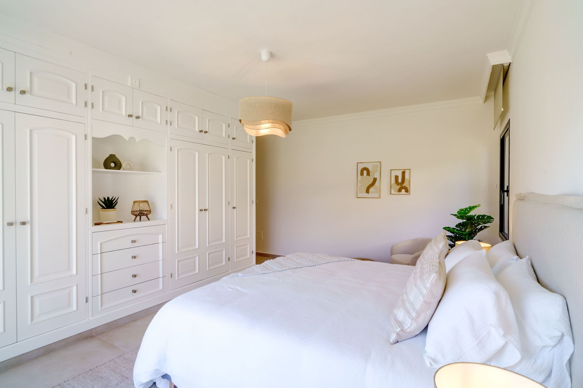 Huis te koop in Marbella | 6 slaapkamers H4659478