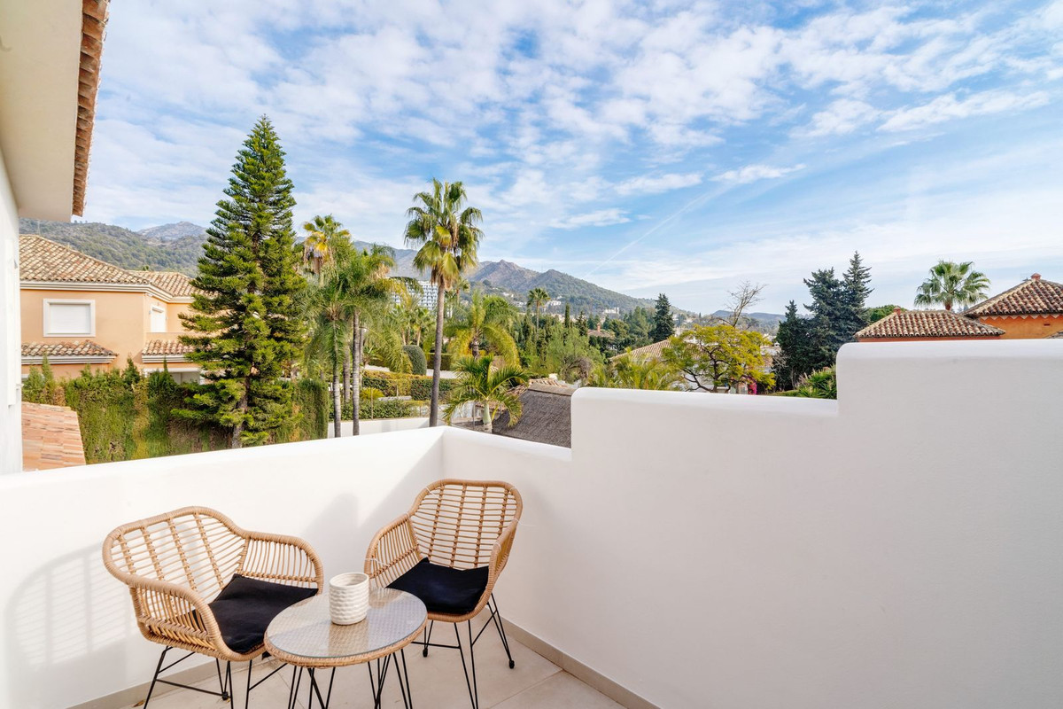 Huis te koop in Marbella | 6 slaapkamers H4659478