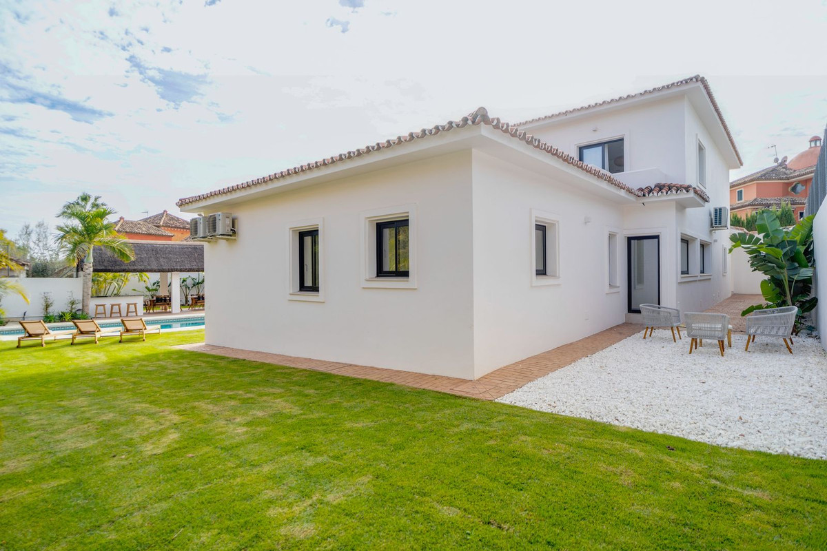 Huis te koop in Marbella | 6 slaapkamers H4659478