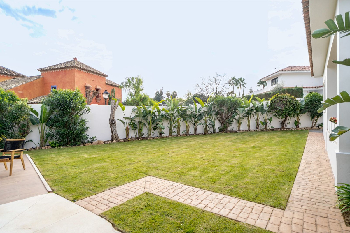Huis te koop in Marbella | 6 slaapkamers H4659478