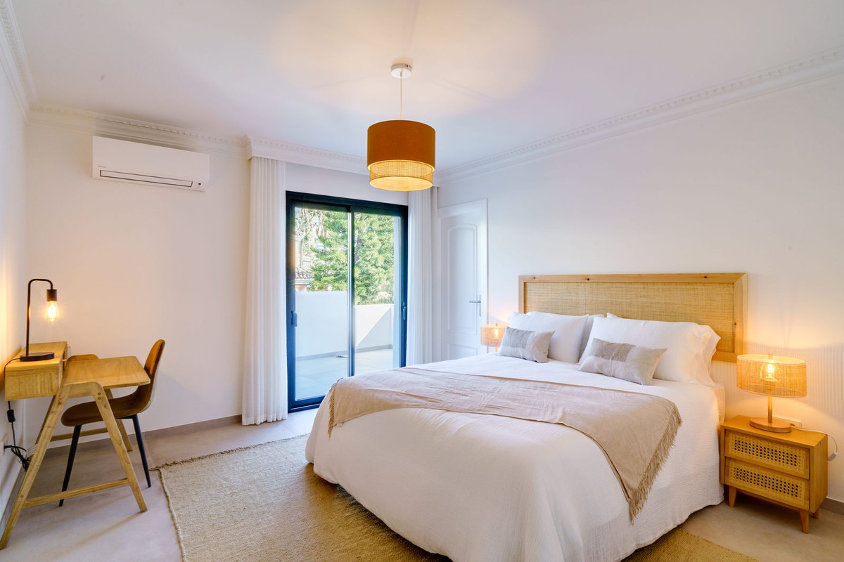 Huis te koop in Marbella | 6 slaapkamers H4659478