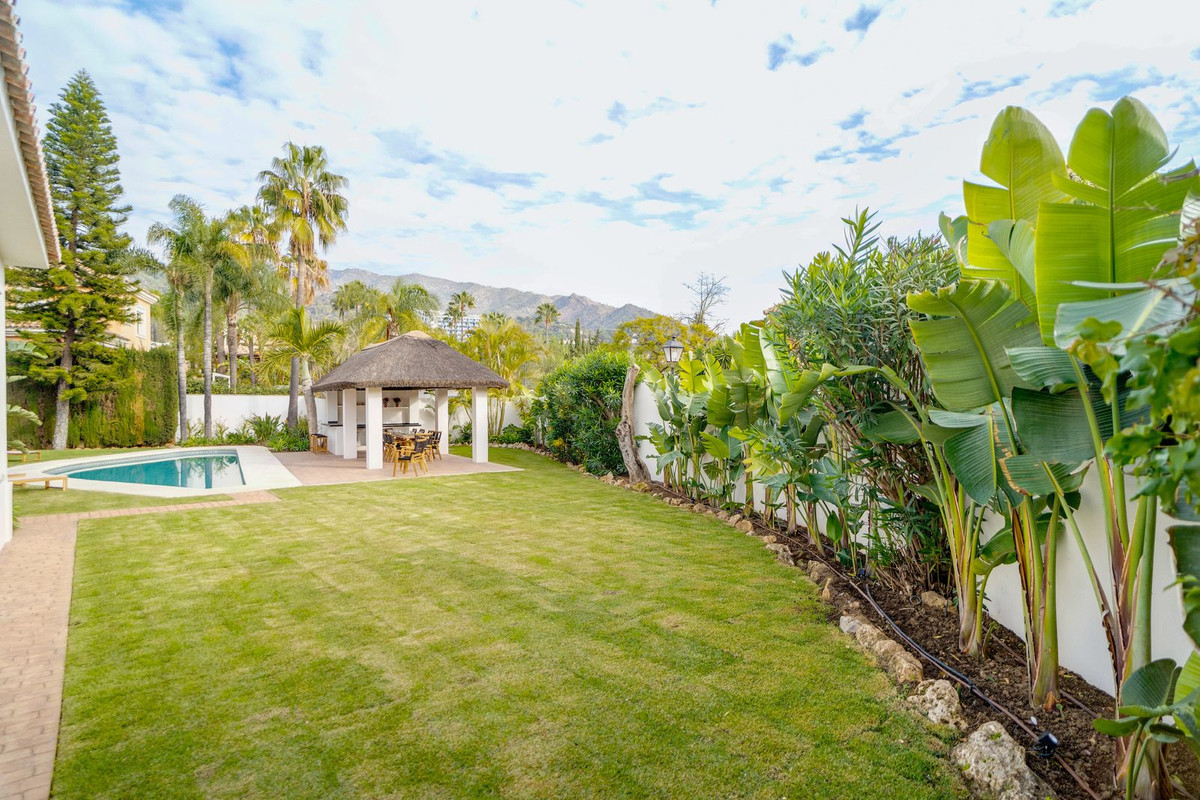 Huis te koop in Marbella | 6 slaapkamers H4659478