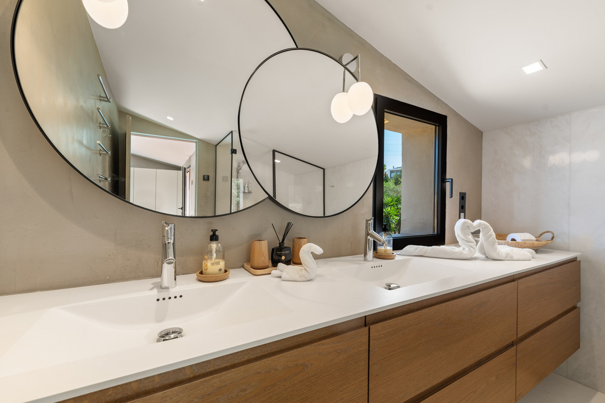 Property main view 40