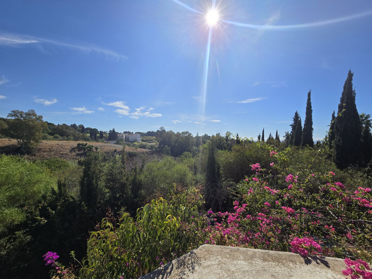 Detached Villa for sale in Marbella | 6 bedrooms H4856941