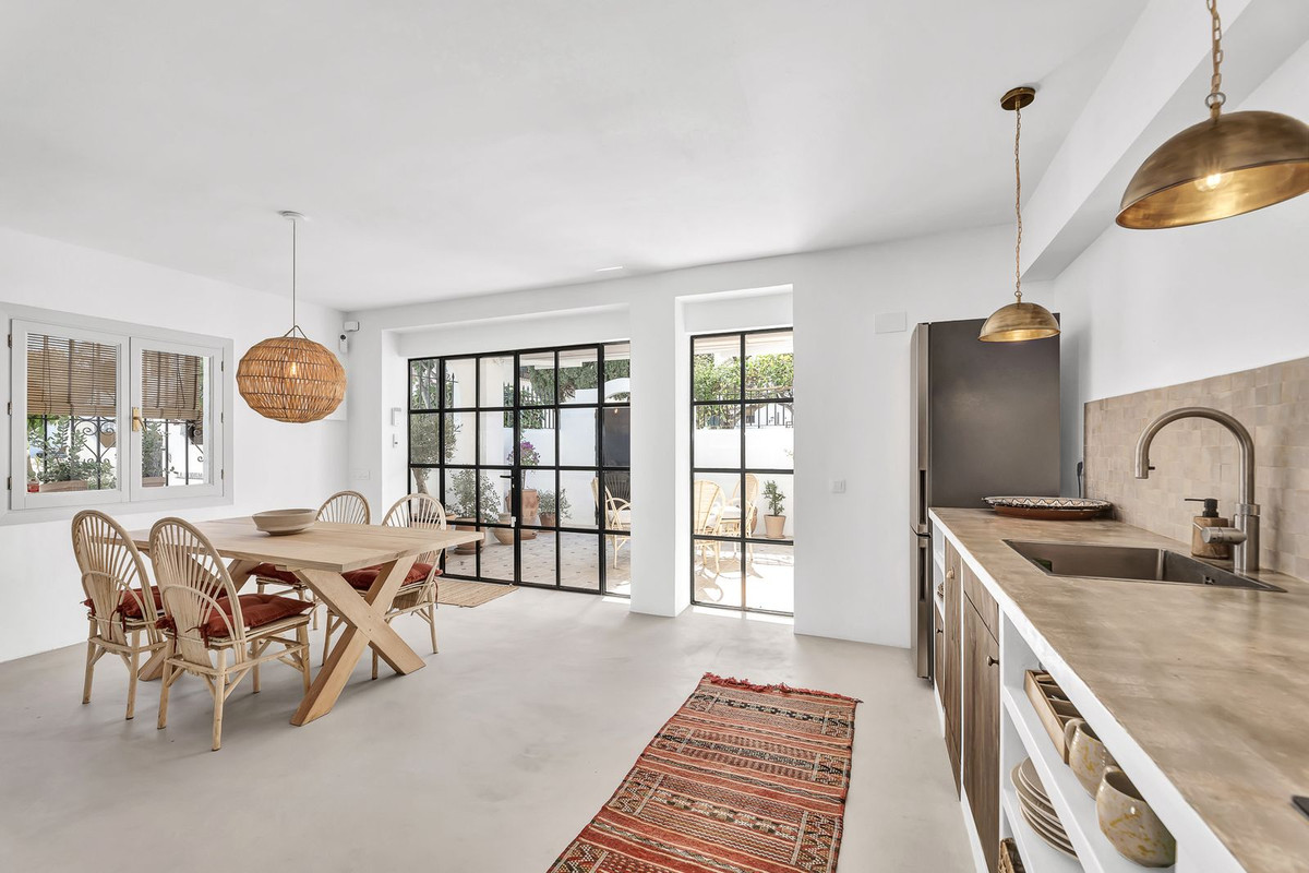 Property main view 33