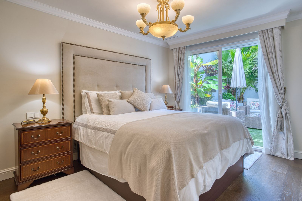 Huis te koop in Marbella | 4 slaapkamers H4981357