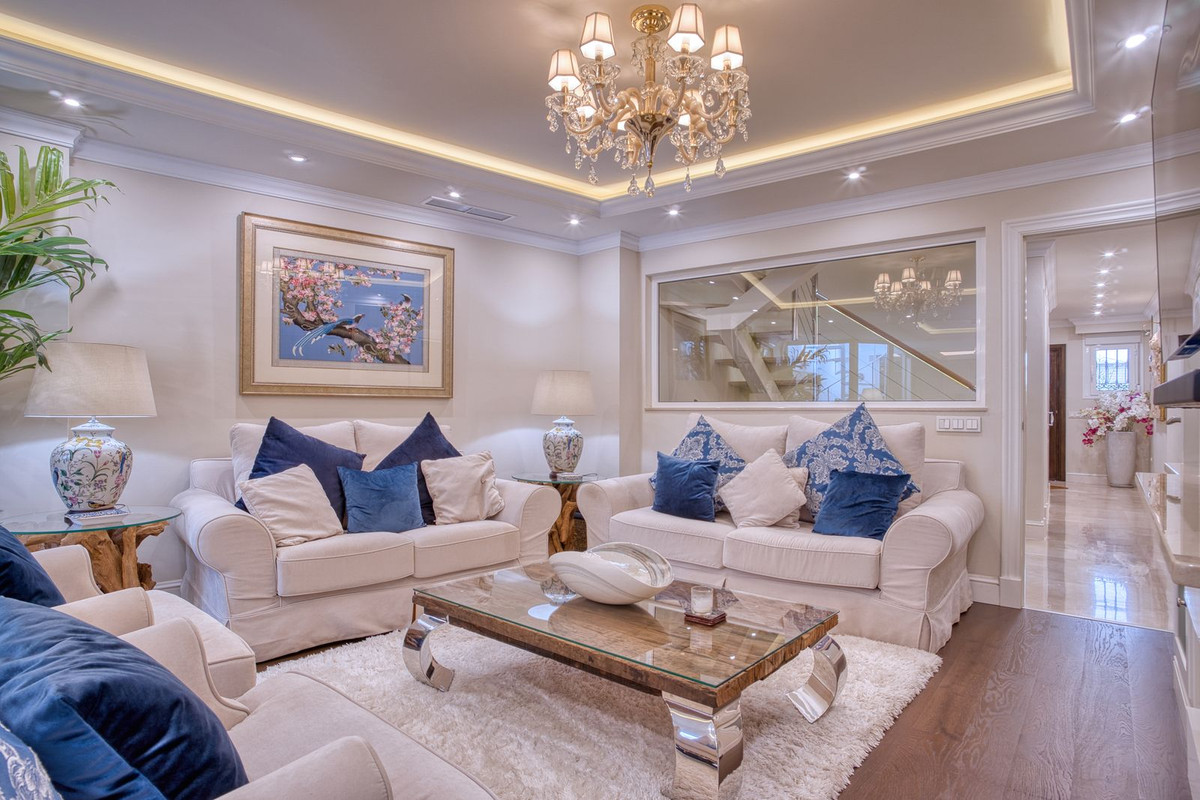 Huis te koop in Marbella | 4 slaapkamers H4981357