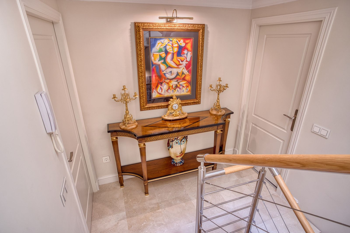 Huis te koop in Marbella | 4 slaapkamers H4981357