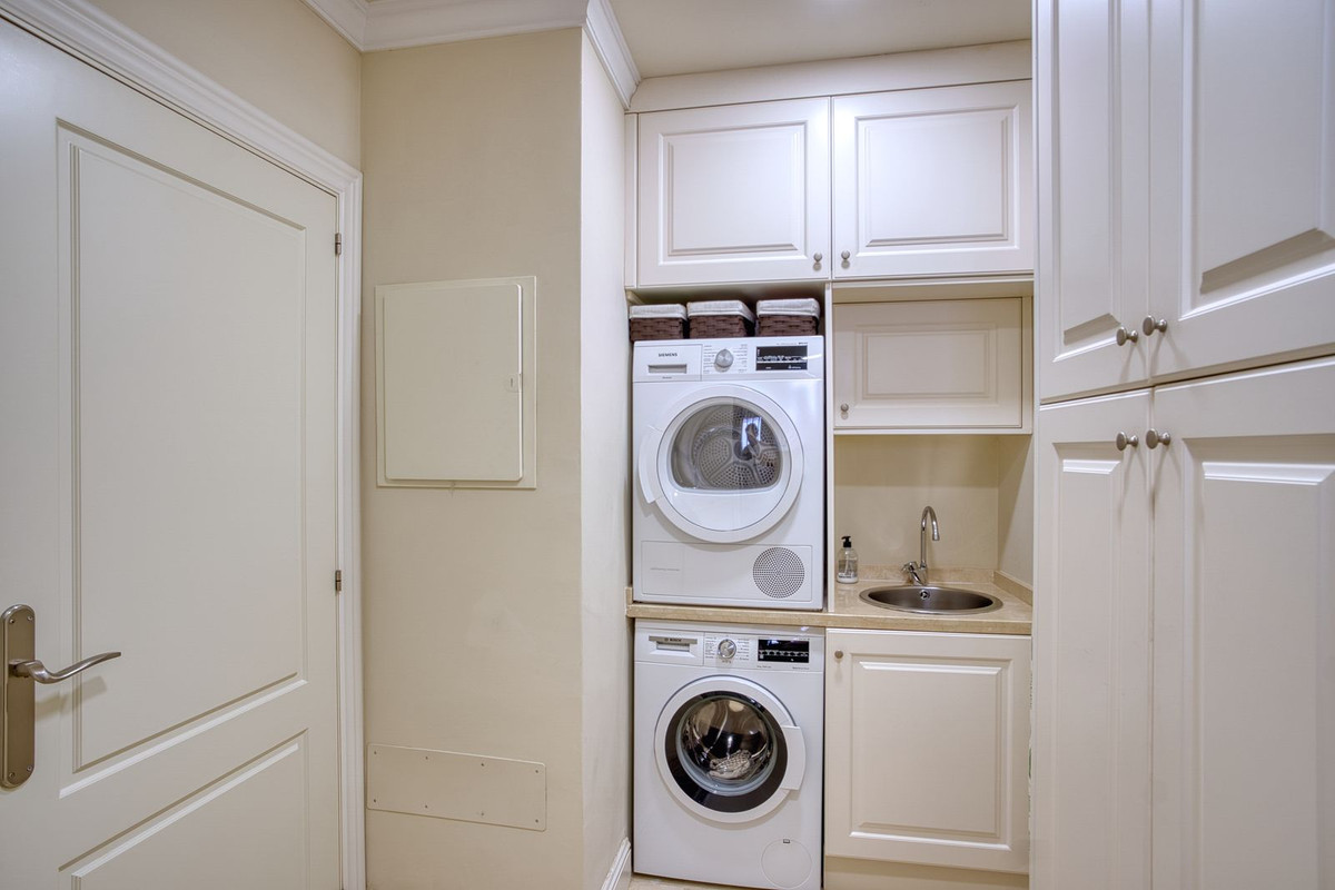 Huis te koop in Marbella | 4 slaapkamers H4981357