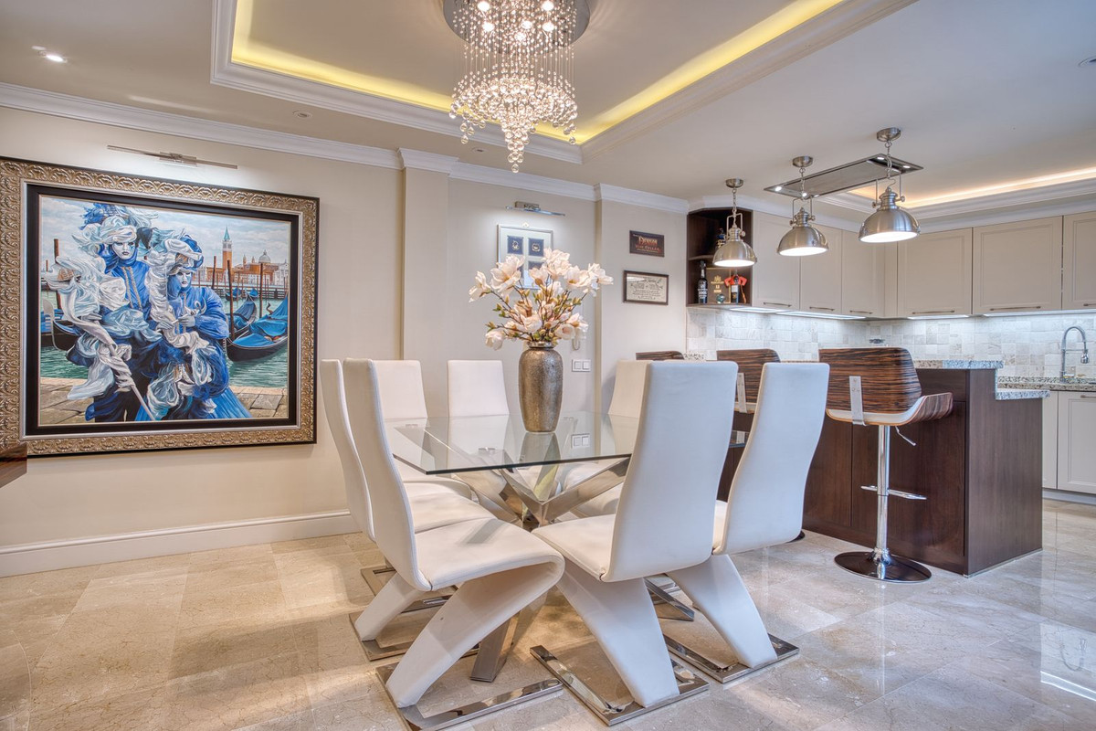 Huis te koop in Marbella | 4 slaapkamers H4981357