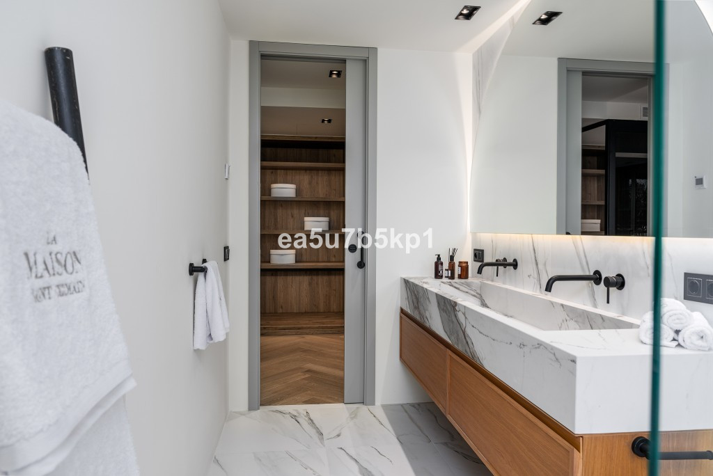 Huis te koop in Marbella | 3 slaapkamers H5003710