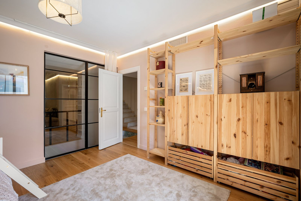 Property main view 36