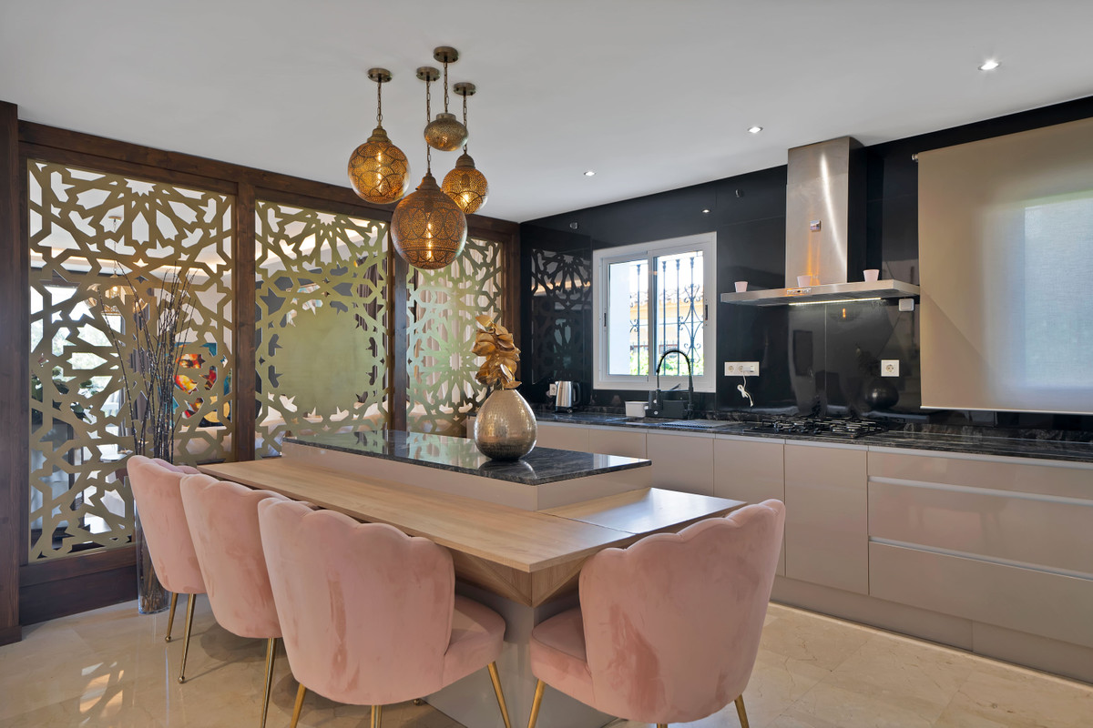 Huis te koop in Marbella | 4 slaapkamers H5018968