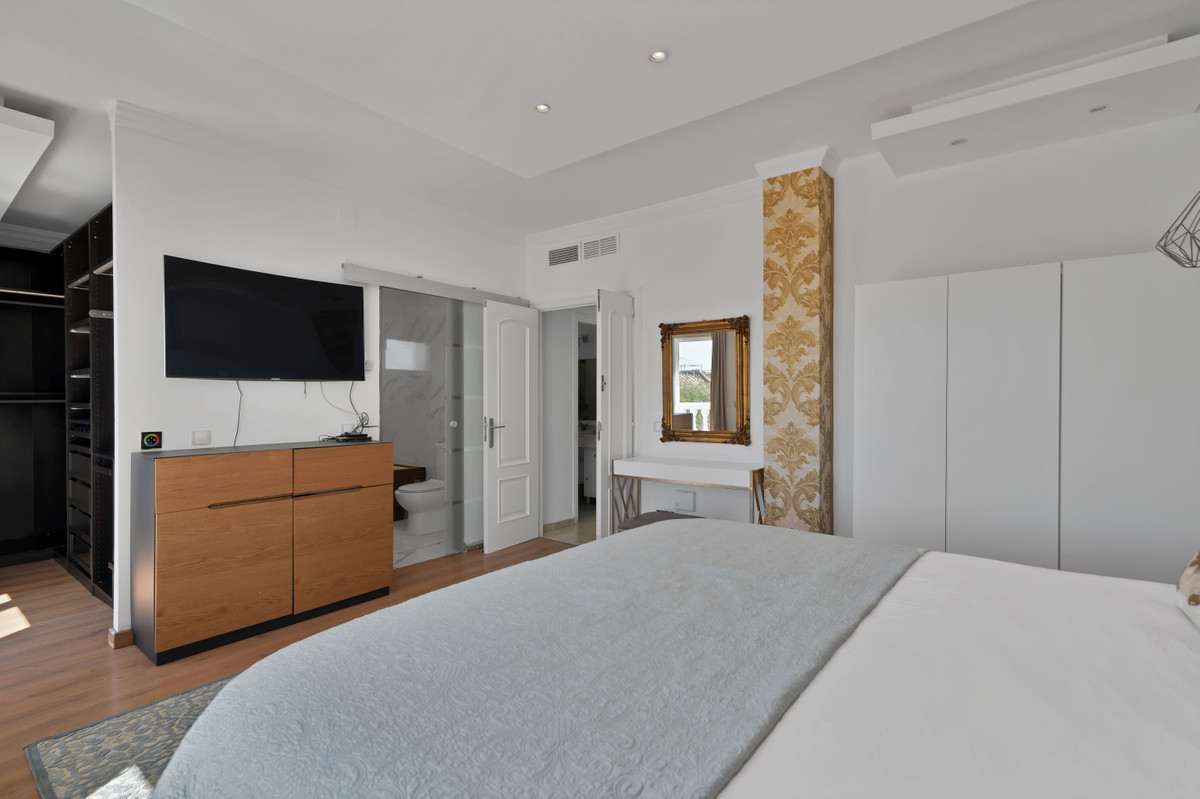 Huis te koop in Marbella | 4 slaapkamers H5018968