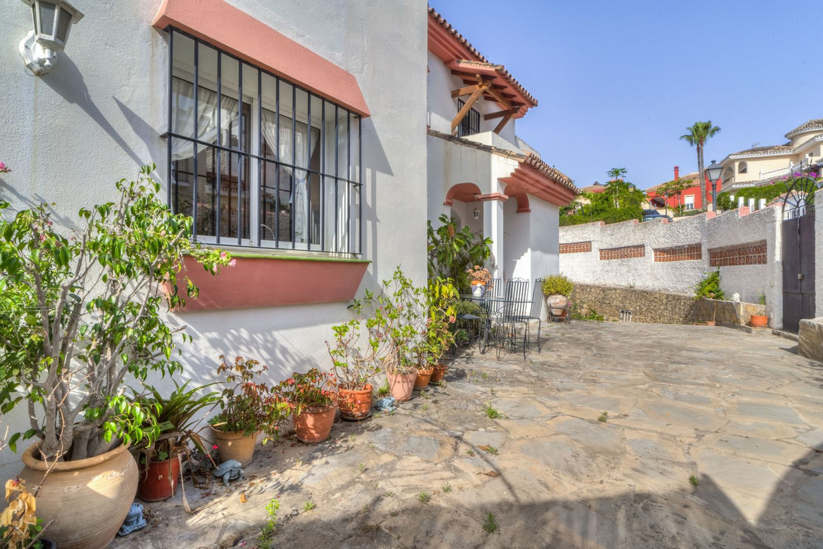 Detached Villa te koop in Marbella | 5 slaapkamers H5058622