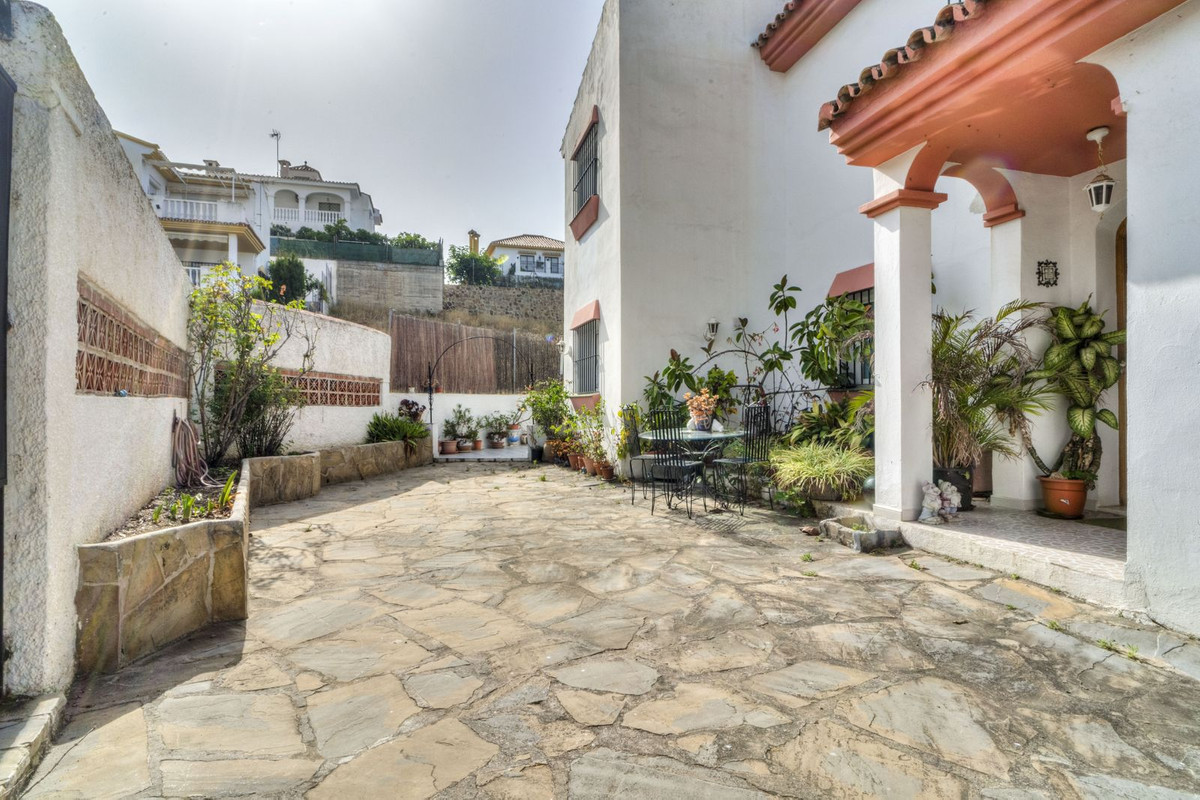 Detached Villa te koop in Marbella | 5 slaapkamers H5058622
