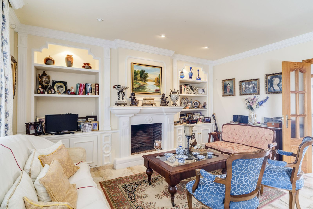 Detached Villa te koop in Marbella | 5 slaapkamers H5058622