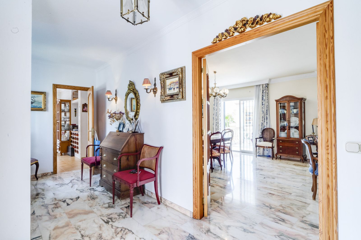 Detached Villa te koop in Marbella | 5 slaapkamers H5058622