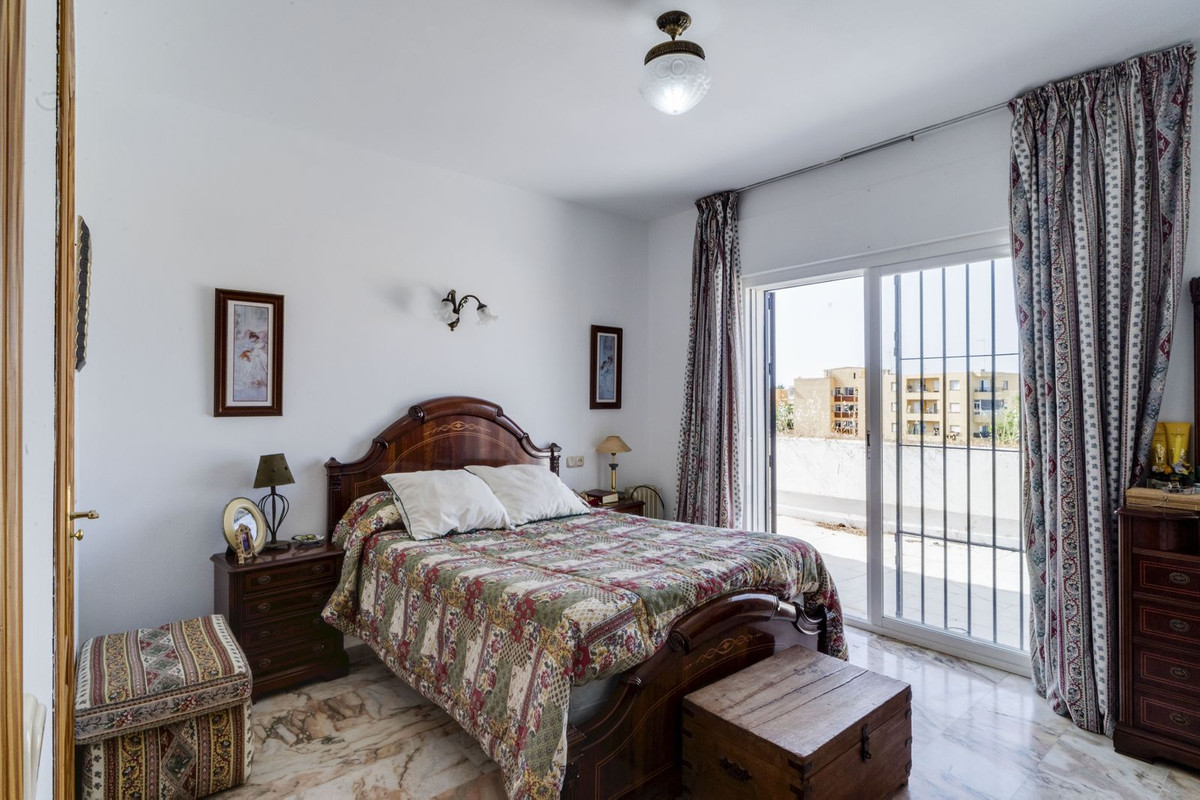 Detached Villa te koop in Marbella | 5 slaapkamers H5058622