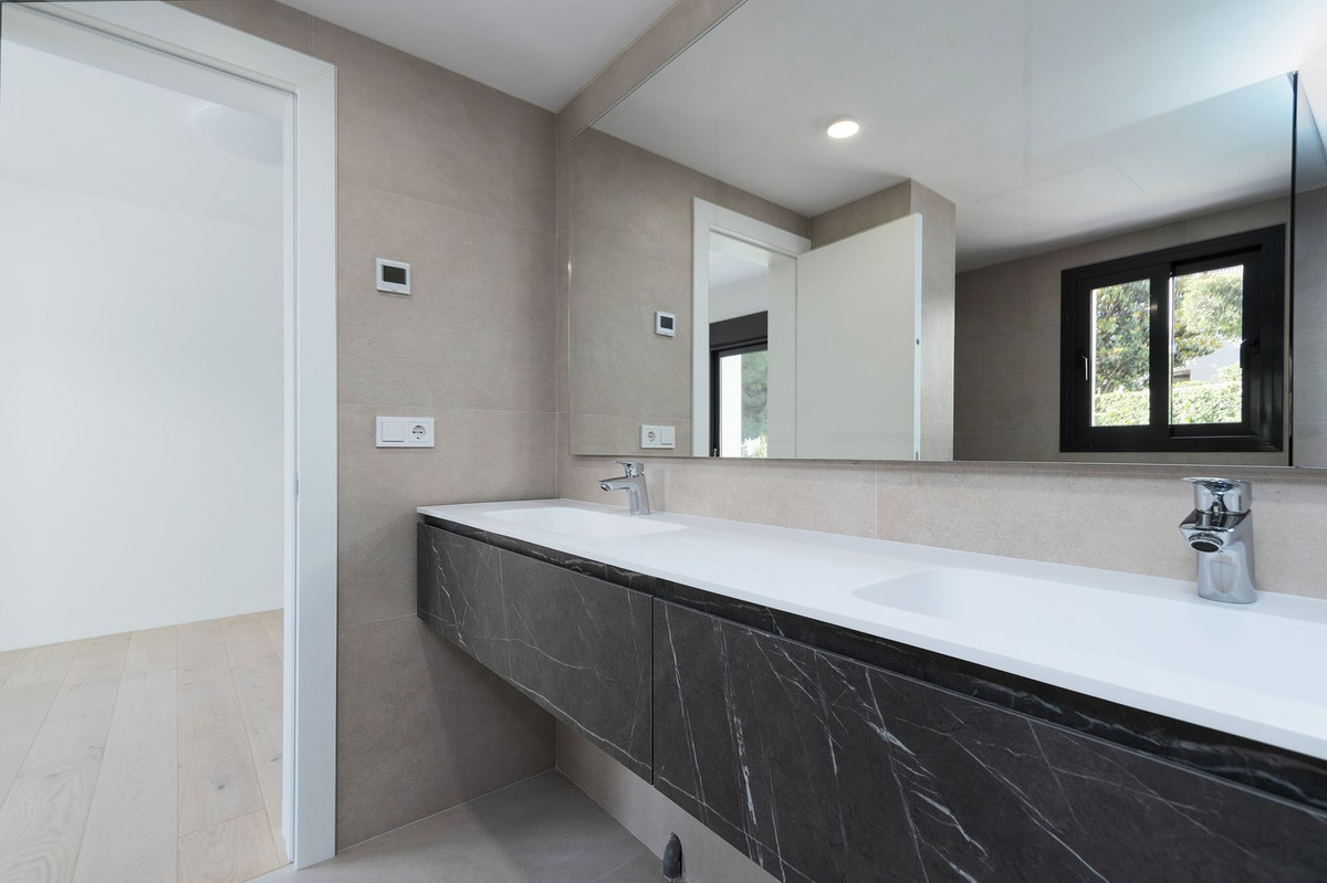 Property main view 32